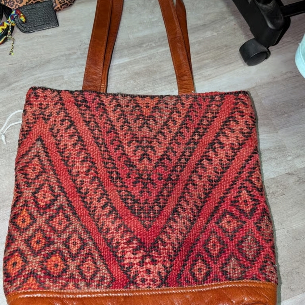 Trendy Boutique Red and Brown Geometric Tote